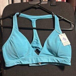 NWT Lululemon All Day Breeze Bra.  Color, teal.  Size 8